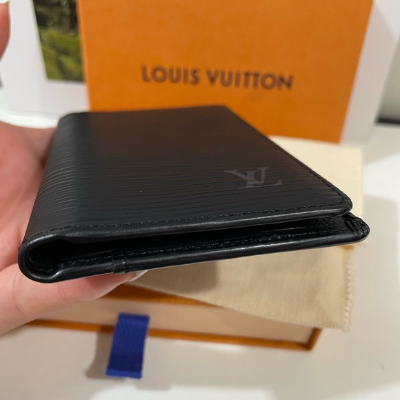 ❣️SOLD❣️Authentic LV Epi Black POCKET ORGANIZER ▪️ - Picture 6 of 14